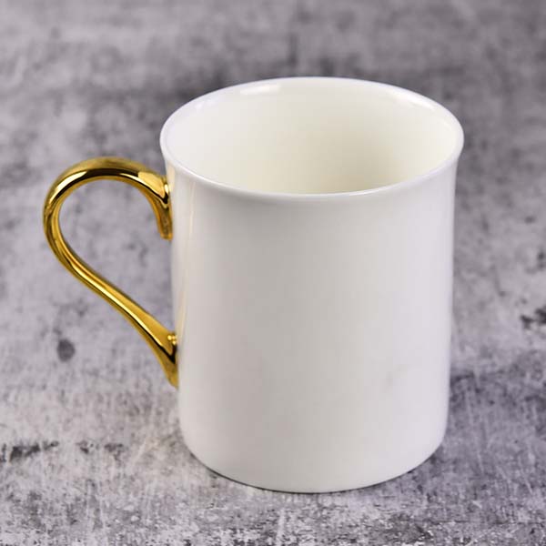 批发骨质瓷杯具 开模定制各种器型55世纪
广告杯