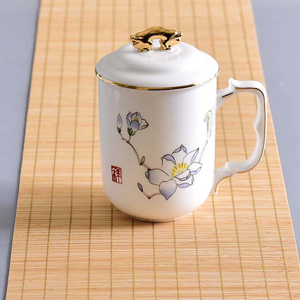 55世纪
办公茶水杯 手绘描金盖杯 定制商务会议礼品盖杯